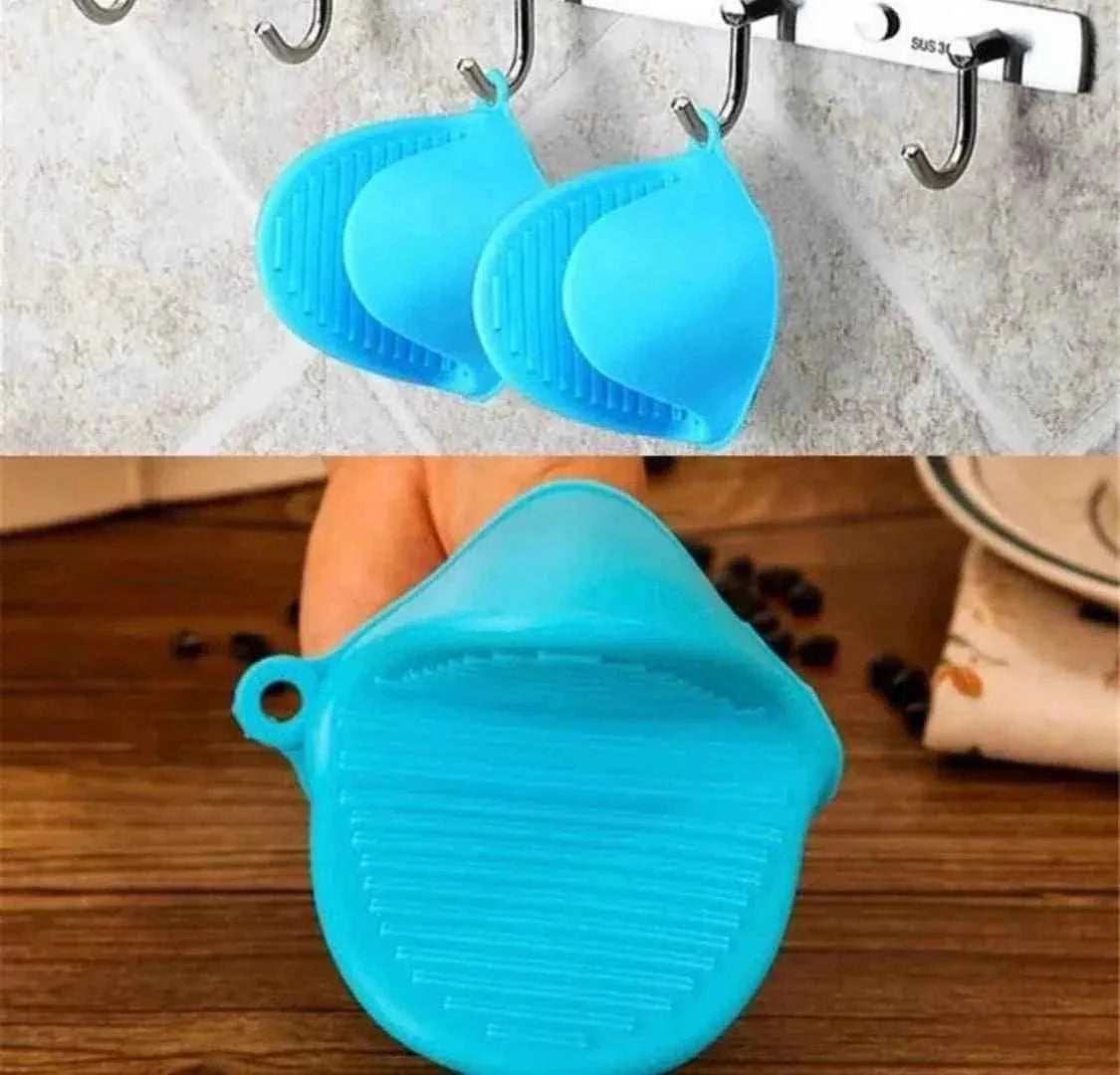 MULTIPURPOSE SILICONE COOKING GLOVES WITH CLIPS