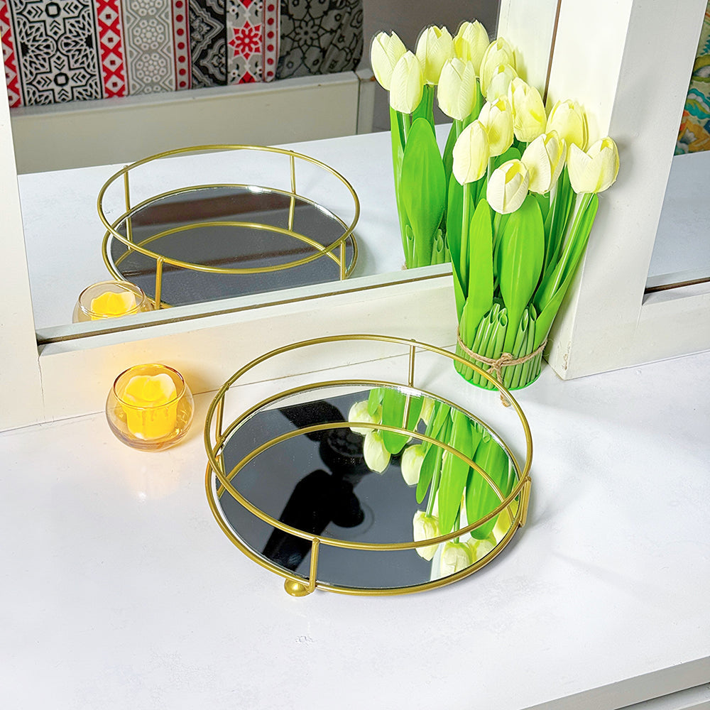 CLASSY GOLDEN VANITY DISPLAY WITH MIRROR
