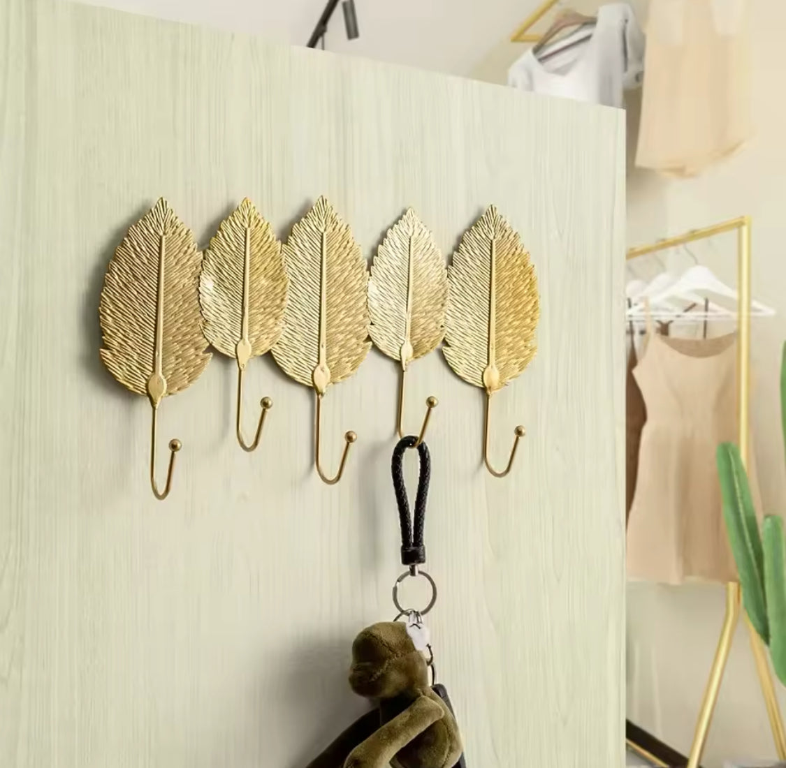 MULTIPURPOSE WALL MOUNTED METAL LEAF SHAPE HOOK