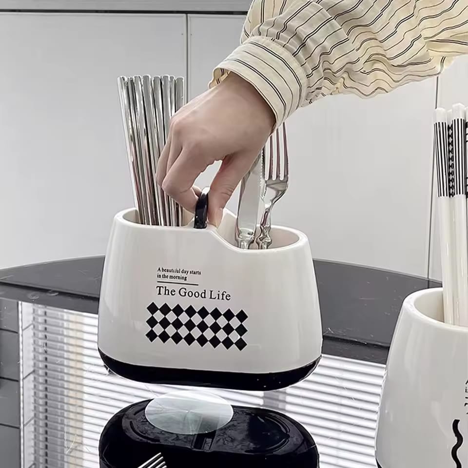 CREATIVE MULTI-FUNCTIONAL DRAIN CHOPSTICK STORAGE BOX