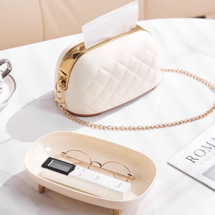 HANDBAG STYLE TISSUE BOX